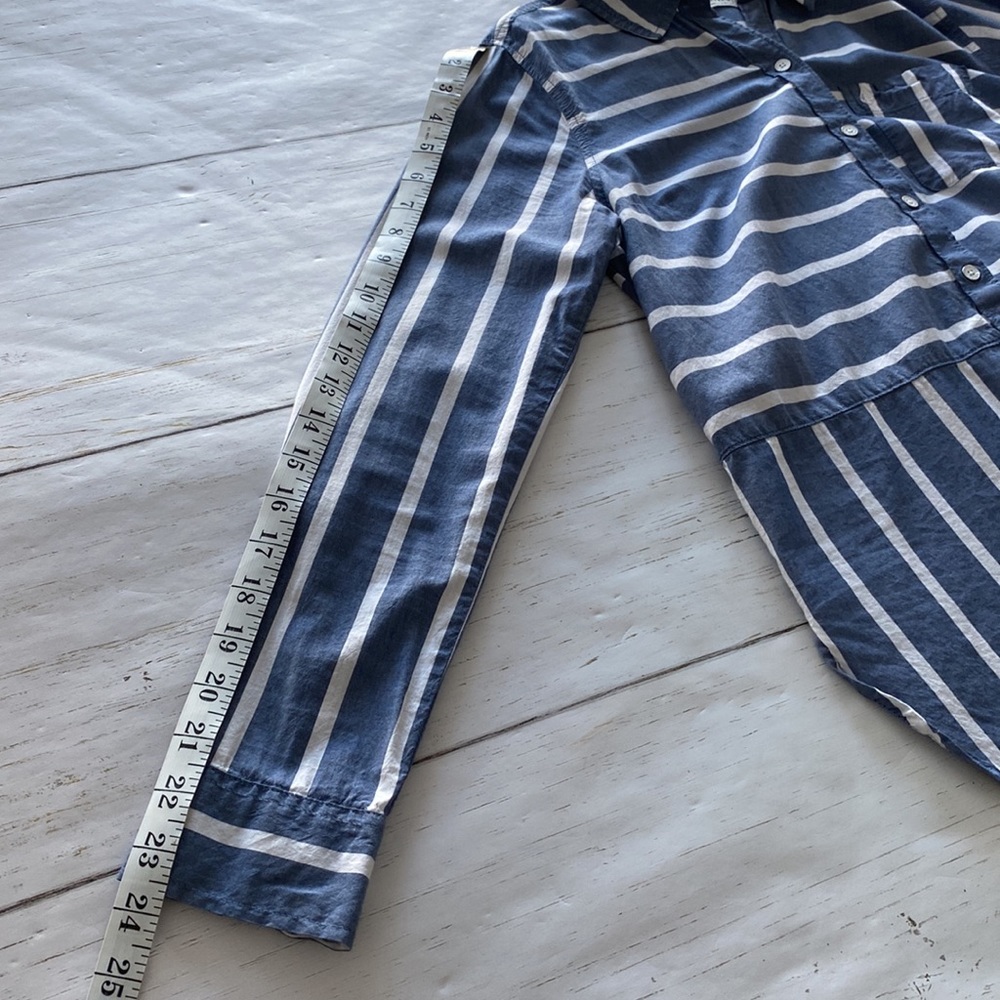 A&F Chambray Stripped Blouse - Picture 12 of 14